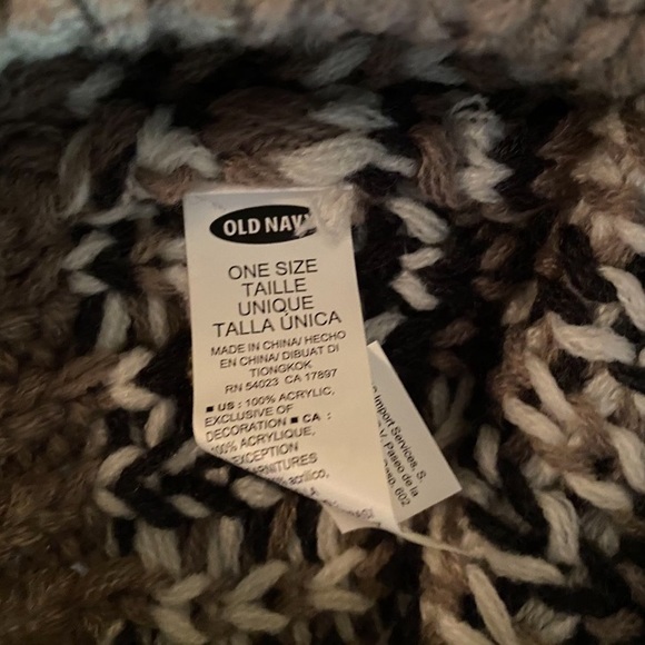 Old Navy Winter Beanie - Picture 2 of 3